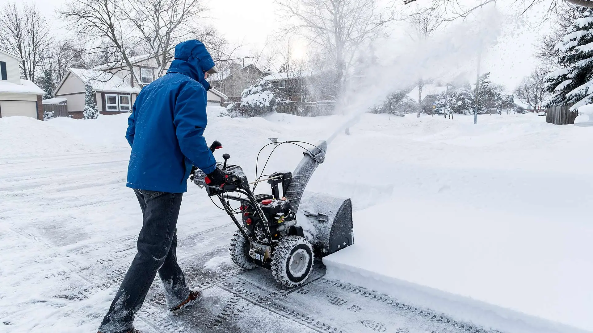 3 Tips to Follow When Removing Snow From Your Residential Property
